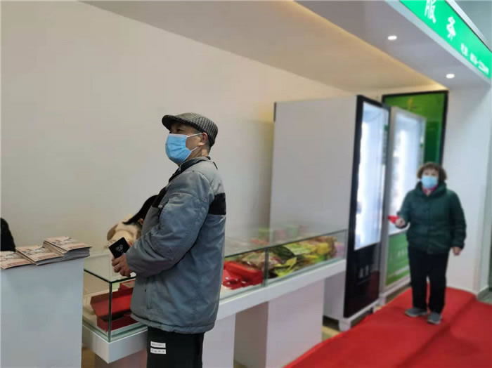 四川中青旅綿陽分社、綿陽市中旅假日旅行社、綿陽自來文化傳播有限公司24H自助售貨服務盛大開業(yè)