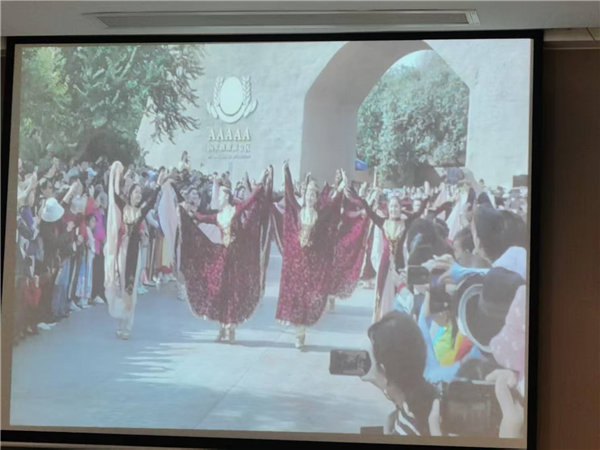 “金色胡楊 南疆盛景”秋攝漫旅行空調(diào)專列13日游